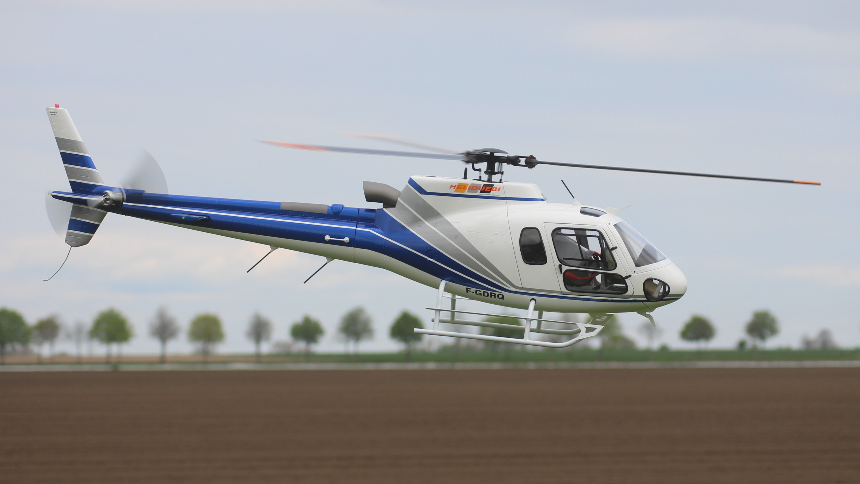 AS350